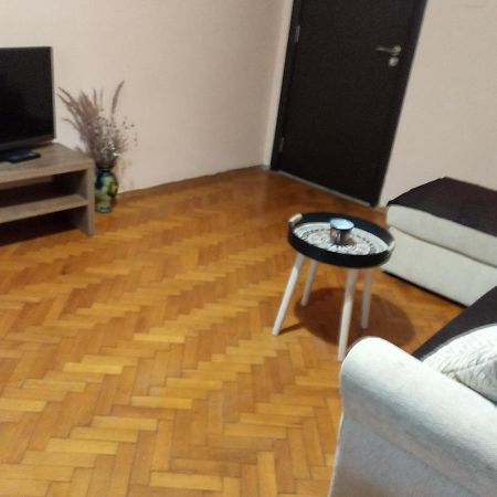 Прекрасен Апартамент В Бургас Burgas Luaran gambar